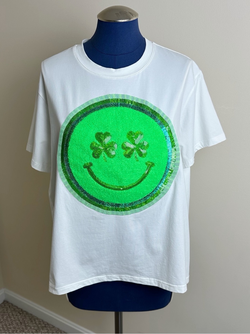 Queen Of Sparkles Shamrock Happy Face Oversized T-Shirt Size Large